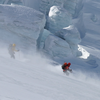 Freeriding Sport in der Andermatt im Winter