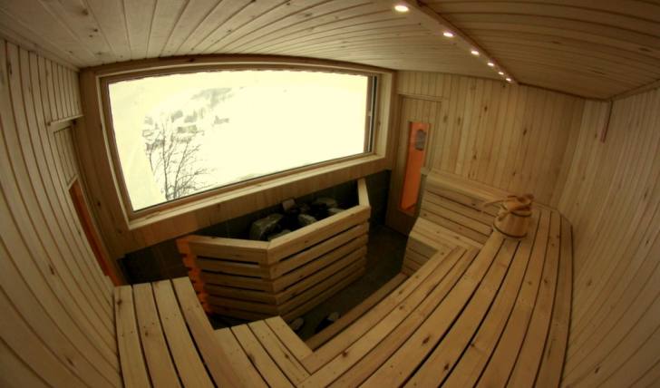 Sauna with panorama view  at the Basecamp Andermatt. Lodge and Hostel for cheap 